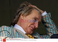 Rod Stewart i Penny Lancaster na wyścigach konnych w Cheltenham