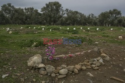 Życie uchodźców na greckiej wyspie Lesbos - NYT