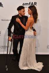 Neymar i Bruna Marquezine na imprezie amfAR w Sao Paulo