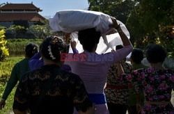 Ceremonia kremacji na wyspie Bali - AFP