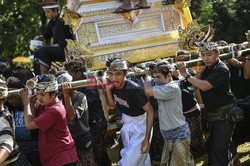 Ceremonia kremacji na wyspie Bali - AFP