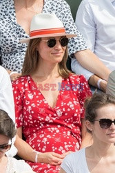 Pippa Middleton pokazała brzuszek