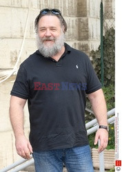 Russell Crowe promuje Il Gladiatore in concerto