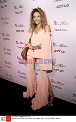 Impreza Paris Hilton x BooHoo 