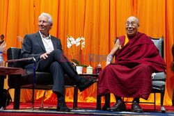 Richard Gere przywitał się z Dalai Lamą