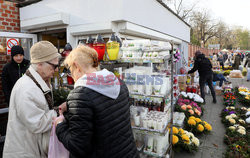 Wszystkich Świetych na Powązkach