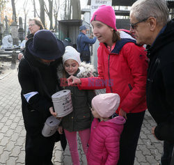 Wszystkich Świetych na Powązkach