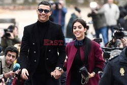 Cristiano Ronaldo i Georgina Rodriguez w drodze do sądu