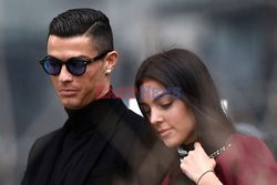 Cristiano Ronaldo i Georgina Rodriguez w drodze do sądu