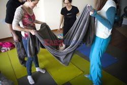 Yoga dla rodziców i dzieci, wspólna zabawa - BSIP