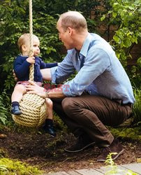 Książęta Cambridge z dziećmi na pokazie Chelsea Flower