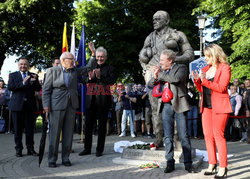 Pomnik  Feliksa "Papy" Stamma