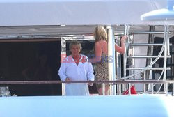 Rod Stewart i Penny Lancaster w Saint Tropez