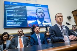 Mark Zuckerberg zeznaje przed Kongresem USA