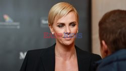 Charlize Theron na prezentacji projektu dla Afryki