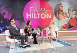 Paris Hilton promuje swoje nowe perfumy