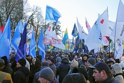 Manifestacja przed parlamentem w Kijowie