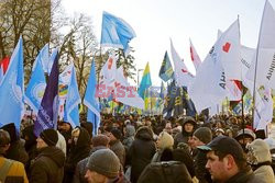 Manifestacja przed parlamentem w Kijowie