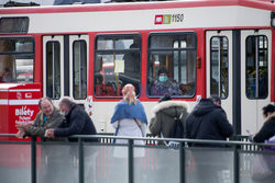 Obowiązuje nakaz zasłaniania nosa i ust