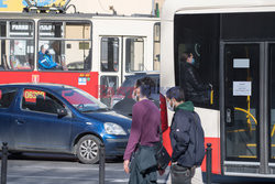 Obowiązuje nakaz zasłaniania nosa i ust