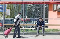 Obowiązuje nakaz zasłaniania nosa i ust