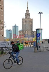 Obowiązuje nakaz zasłaniania nosa i ust