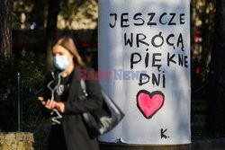 Obowiązuje nakaz zasłaniania nosa i ust