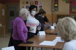 Polacy głosują w drugiej turze wyborów prezydenckich 2020