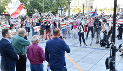 Wiec solidarnosci ph. Wolna Warszawa dla Wolnej Bialorusi