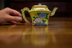 Chiński porcelanowy dzbanek do herbaty wart pól miliona funtów
