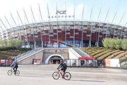 Na Stadionie Narodowym powstaje szpital polowy