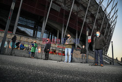 Na Stadionie Narodowym powstaje szpital polowy