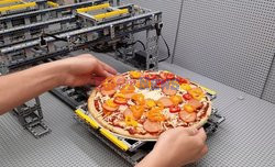 Maszynka do robienia pizzy z klocków LEGO