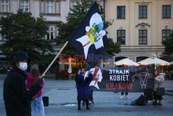 Protest kolejkowy Strajku Kobiet w Krakowie