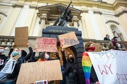 Słowo na niedzielę Strajku Kobiet