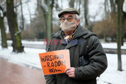 Pikieta przed KPRM w sprawie szczepień