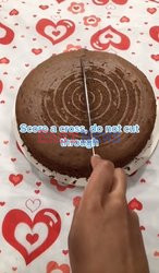 Jak zmienić tort w walentynkowe serce