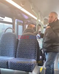 Kłótnia o okno w autobusie