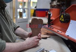 Produkcja sandałów Les Tropeziennes