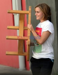 Emma Watson kupuje meble