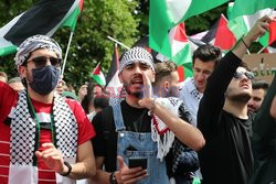 Save Sheikh Jarrah przed ambasadą Palestyny