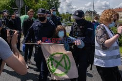 Aktywiści Extinction Rebellion zablokowali Wisłostradę