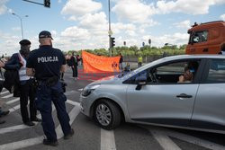 Aktywiści Extinction Rebellion zablokowali Wisłostradę