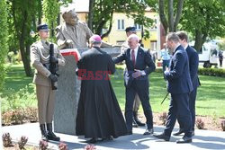 Odsłonięcie pomnika Jana Olszewskiego