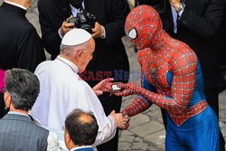 Papież Franciszek spotkał się ze Spider-Manem