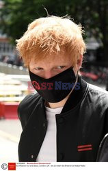 Ed Sheeran w czerwonych butach