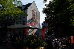 Odsłonięcie muralu Pawła Adamowicza oraz wręczenie Nagrody Równości