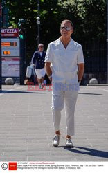 Street fashion na pokazach Pitti Uomo - lato 2022