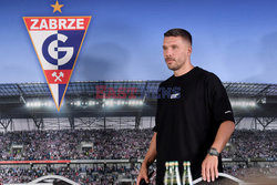 Powitanie Lukasa Podolskiego na stadionie Górnika Zabrze