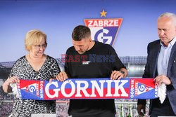 Powitanie Lukasa Podolskiego na stadionie Górnika Zabrze